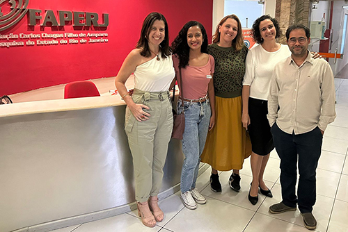 NÃO PREENCHER - MODELO CONTRATO DE - IPUB - UFRJ